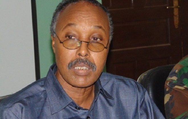 Ilaalada labo taliye ciidan is rasaaseyn dhexmartey oo wasiirkii amniga Puntland ku dhaawacmey.