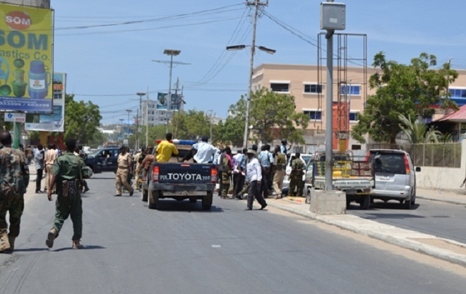 Odey dhaqameedyo ku shiri lahaa Hoteel Muqdisho ku yaal oo ciidamada dawlada federalku is hortaag ku sameeyeen.