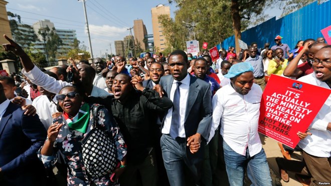 dhaqaatiir xarig kenya