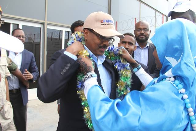 M/weyne Maxamed C/llahi Farmaajo oo shacabka ka codsadey in la joojiyo dibad baxyada si loo uda galo hawlaha Qaranka.