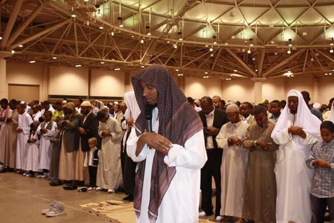 Magaalada Minneoples Masjid kuyaal oo Warqad Hanjabaad ah loo direy.