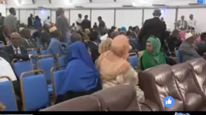 Doorashada Soomaaliya eedeymaha Musuqa oo Caddeymo soo ifbaxayaan.