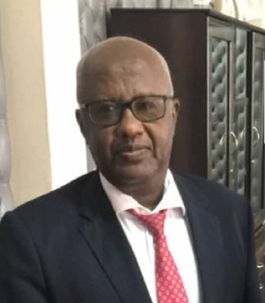 Xil Ka Qaadis Lagu Sameeyey Xoghayihii Joogtada ee Wasaaradda Arrimaha debedda oo Gudiga Shaqaalaha Rayidku Ka Horyimid.