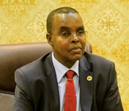 Duqa Muqdisho oo Amar Dul dhigay Shacab ku Nool dhulalka Dawladda Hoose ee Xamar.