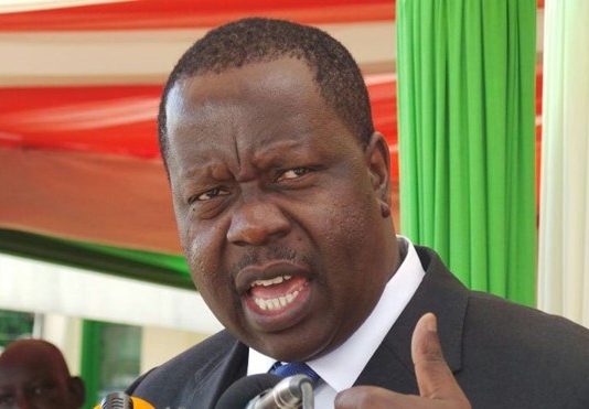 Maxaabiis U Xirnaa Danbiyo Kala Duwan oo Dawladda Kenya U Siidesay Covid-19 Awgiis.