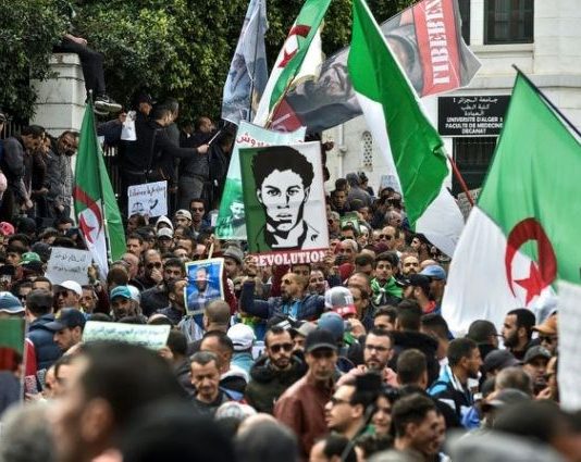 M/weynihii Hore ee Dalka Algeria oo Ganacsade ay aad Isugu Dhawaayeen Xabsi Dheer Lagu Xukumay.