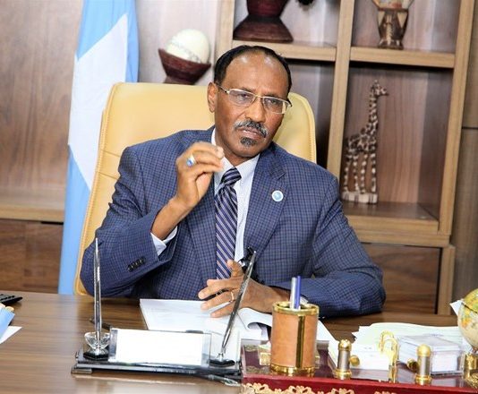 Wasiir Bayle oo Beeniyey In Dalka Kenya Jaad Laga Keeni Karo Iyo War uu Hore u Yidhi.