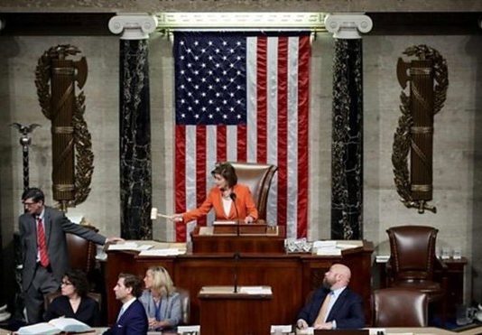 Inta Badan Aqalka Congress Mareykanka oo Isku Raacay Xilka Qaadis Lagu Sameeyo M/weyne Trump.