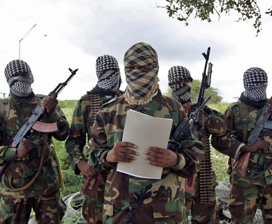 Qarax Lala Beegsadey Ciidamada Kenya oo Al-shabaab Sheegteen in ay Ku Dileen Ugu Yaraan 15 Askeri.