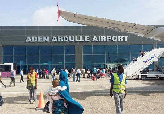 Weerarkii Lagu Qaadey Airporka Aadan Cadde ee Magaalada Muqdisho oo Dawlada Dalka India Cambaareysay.