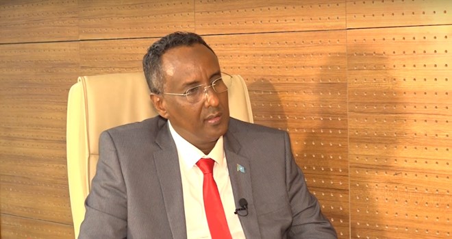 U menga eshagini yalashimga ruxsat berdi U menga eshagini yalashimga ruxsat berdi