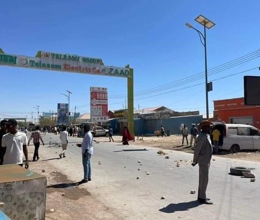 Xaaladda Qalalaase ee Ka Taagan Magaalada Lascaanood oo Dawladaha Caalamku Walaac Ka Muujiyeen.