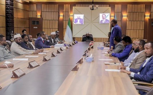 Xaaladda Amni iyo Hawlgaladda ka Dhanka ah Khawaarijta Al-shabaab oo Golaha Wasiirada J/land ka Shireen.