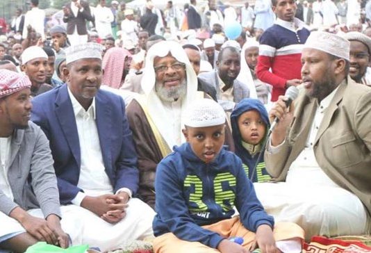 Muslimiinta ku Dhaqan Dalka Kenya oo Dawladda Dalkaasi ku Wargelisay in ay Berito Tahey “Ciid”.