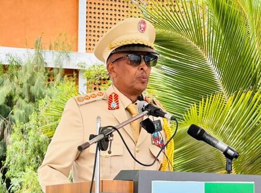 Gen.Biixi Taliyihii Ciidamada Lugta ee Dhawaan Xilkii Laga Qaadey oo Ka Hadley Xil ka Qaadistiisii.