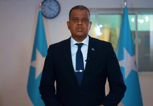 Safaaradda Soomaaliya ee Dalka Suudaan oo Maleshiyaad Hubeysan Qaateen Gaadiid Safaaraddu Laheyd