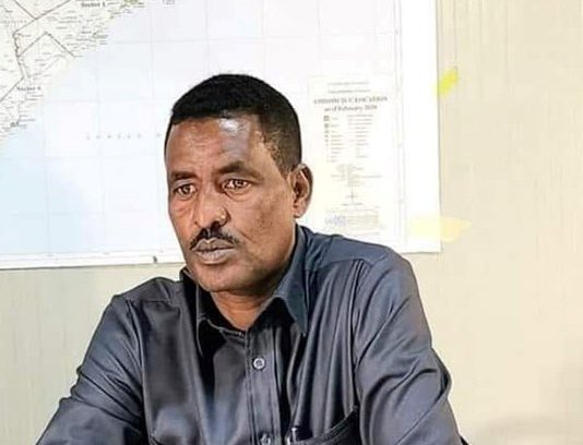 AUN. Hashim Shareere Gudoomiye Xigeenkii Degmada Wanlaweyn ee G/sh/hoose oo La Dilay.