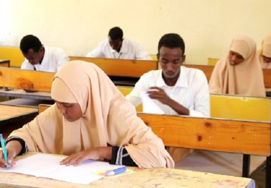 Imtixaanka Dugsiga Sare ee 2022/2023 oo 1.500 Ardey kor u Dhaafeysa ay degmada B/weyne u Fariisteen.