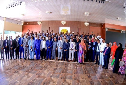 Guusha Pof. Faratoon ee Gudoomiyaha Golaha Wakiilada Somaliland oo Soo Dhaweyn loogu Sameeyey Madaxtooyada.
