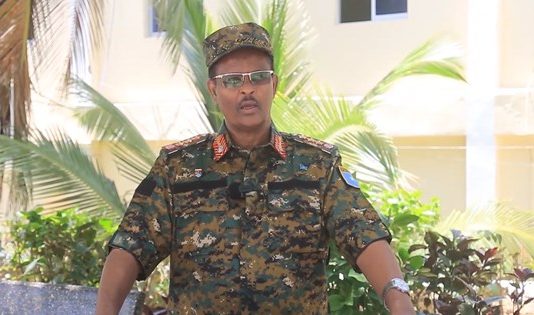 Daawo: Afhayeenka Ciidanka Xoogga Dalka oo Ka Hadlaya Shan Al-shabaab Lagu Diley Gobolka Galguduud.