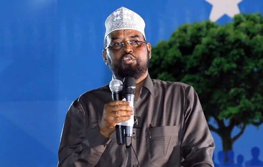 M/weynaha Jubaland Axmed Madoobe oo Dhaliilay Sida Hawlgalada Al-shabaab ka Dhanka ah u Socdaan.