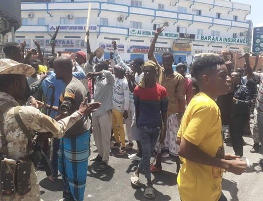 Xariggii Gen.Sheegoow Mudaharaad Looga Soo Horjeedo oo Muqdisho ka Dhacey.