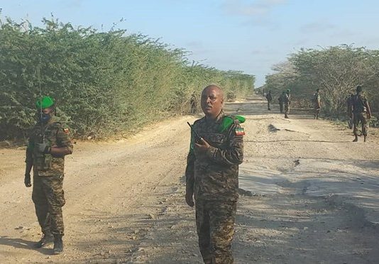 Ethiopian forces in Dinsoor district of Bay region hit Al-Shabaab bases with artillery.