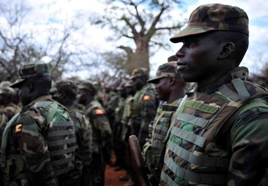 Saraakiil ka Tirsan Ciidamada Ugandha oo Loo Maxkamadeynayo Weerarkii Buulomareer.