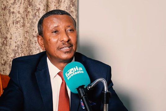 Muddo kororsiga Barlamaanka Puntland oo Xukuumaddu ku Tilmaantey Sharci Darro.
