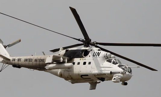 Diyaarad kuwa Qumaatiga u Kaca ay Laheyd Qaramada Midoobey oo Gacanta u Gashey Al-shabaab.