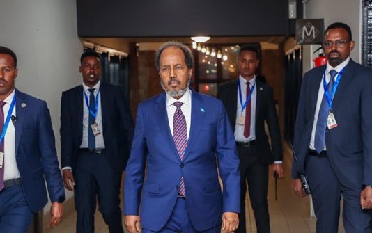 Dawladda Ethiopia oo Andacootey in Madaxweyne Xasan Sheekh iyo Wafdigiisu Diideen Goob Loo Diyaariyey in La Dejiyo.