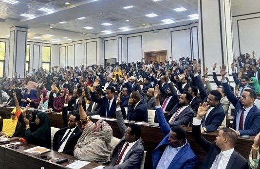 Labada Aqal ee Barlamaanka Federalka oo Meelmariyey Wax ka Bedelka Dastuurka Soomaaliya.