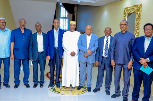 M/weyne Muuse Biixi iyo Murashaxa Xisbiga Waddani oo Kulan Ka Yeeshay Doorashooyinka.