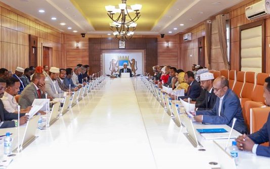 Gudoomiyaha iyo Agaasimaha Guud ee Bangiga Horumarinta oo Golaha Wasiiradu Ansixiyeen.