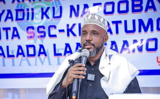 Garaad Jaamac Garaad Cali oo Sheegay in ay iyaga iyo Somaliland ukala Dhamaatey ayna Sidaas ku kala Joogaan.