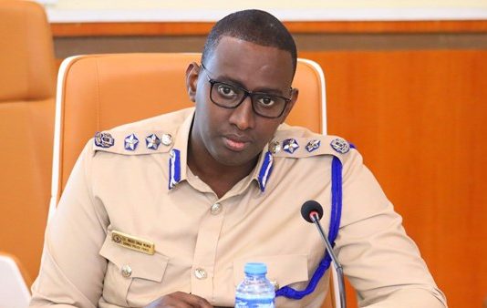 Booliska Gobolka Banaadir oo Mamnuucey in ay Dhacaan Banaanbaxyada Nabadeed.