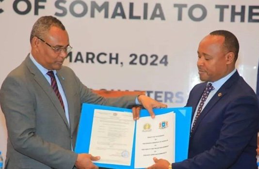 The East African Community (EAC) officially joined Somalia.