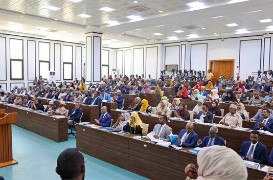 Puntland oo Kalsoonidii Kala Laabatey Xildhibaanada Ku Metela Labada Aqal ee Barlamaanka Federalka Soomaaliya.