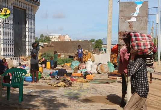 Magaalada Beledwyne ee Xarunta Gobolka Hiiraan oo Barakac Xoogan ka Socdo Maalintii 2’aad.