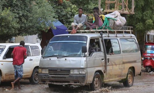 Dadkii ka Barakacey Fatahaada Webiga ee Beledweyne oo Bilaabey Dib u Noqosho.
