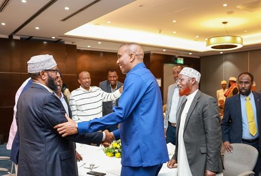 Ra’iisal Wasaare Xamze oo Ganacsatada Soomaalida Shir Kula yeeshay Nairobi.