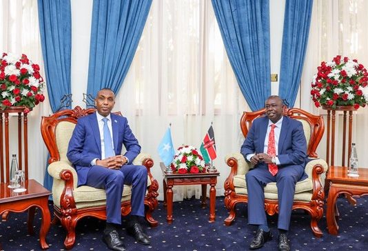 Dawladda Kenya oo Bilowdey in ay Soomaaliya Ka Dhaadhiciso in ay ka harto Murashaxnimada Midowga Africa.