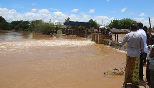 Beledweyne District, the capital of Hiran region, where new neighborhoods are flooded by the Shabelle River.