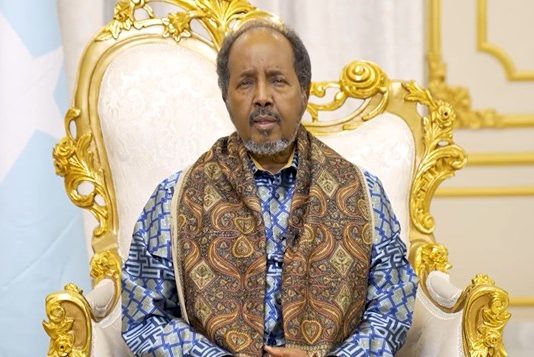Madaxweynaha Federalka Soomaaliya Xasan Sheekh oo Munaasabadda Ciidul Adxaa Awgeed Hambalyo u Direy Dadka Soomaaliyeed.