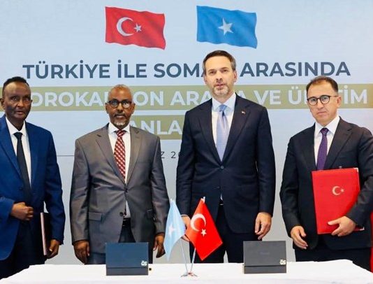 Somalia and Turkey signed an oil exploration agreement again.