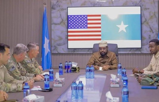 The Commander of the Special Operation in East Africa held a meeting with the President of the Jubaland Administration.