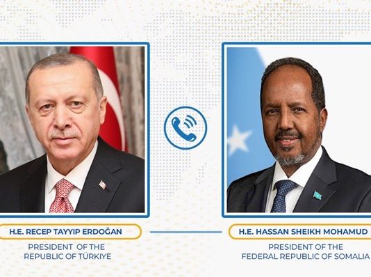 Madaxweynayaasha Soomaaliya iyo Turkiga oo Wadahadal ku Yeeshay Khadka Telefoonka.