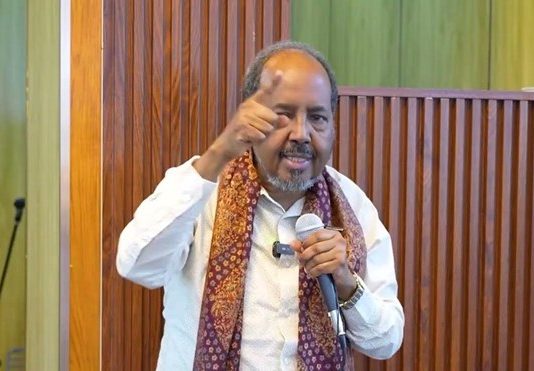 Madaxweyne Xasan Sheekh oo Markale Masjid kaga Dhawaaqey in Doorasho Qof iyo Cod ah Loo Diyaar garoobo.