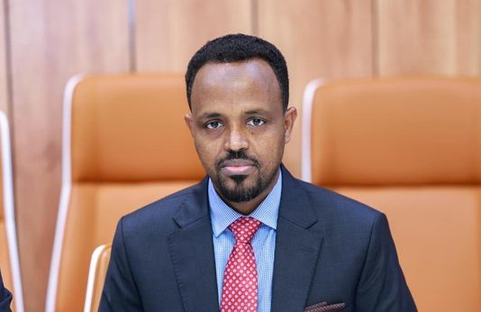 Wasiir Al-Caddaala oo Puntland ku Eedeeyey in ay Diidanyihiin la Dagaalanka Daacish ee Buuraha Galgala.