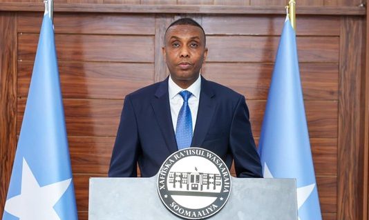 Ra’iisal wasaare kuxigeen Labaad iyo Xubno kale oo Ra’iisal wasaare Xamze Cabdi Barre Magacaabey.